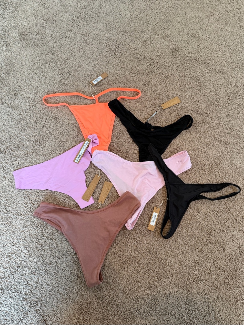 SKIMS Assorted Thongs 6 pairs